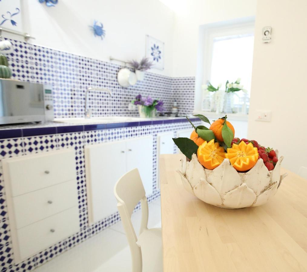 Blu Mare Suite Privata & Apartment แตร์ราซีนี ภายนอก รูปภาพ