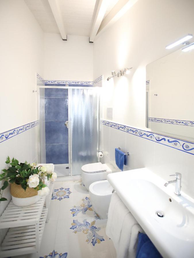 Blu Mare Suite Privata & Apartment แตร์ราซีนี ภายนอก รูปภาพ